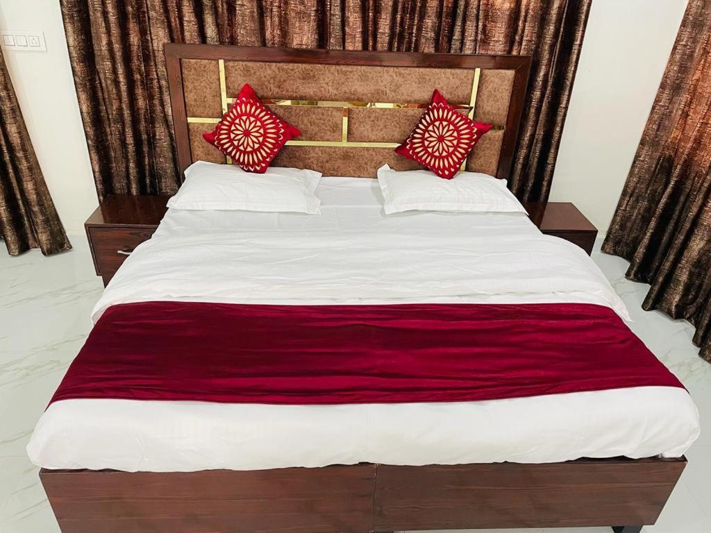 Zora Park Luxury Rooms Visakhapatnam Eksteriør billede
